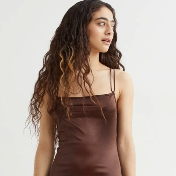 SOLD! Brown Fitted Dress - Picture 2 of 4